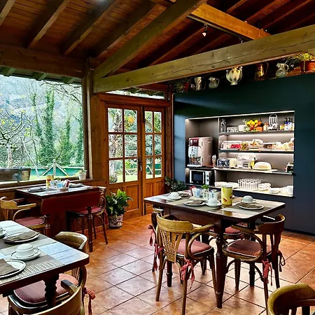 別荘 La Casina De La Arquera リャネス